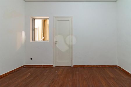 Casa de condomínio à venda com 180m², 5 quartos e 2 vagas