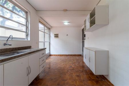 Casa de condomínio à venda com 180m², 5 quartos e 2 vagas