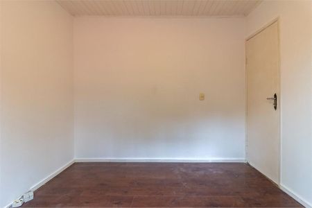 Casa de condomínio à venda com 180m², 5 quartos e 2 vagas