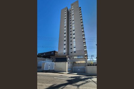 Apartamento para alugar com 55m², 2 quartos e 1 vaga Apartamento para alugar com 55m², 2 quartos e 1 vagaFachada