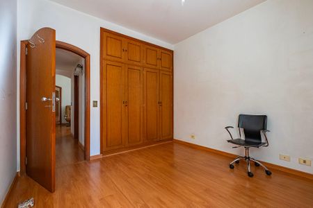 Apartamento à venda com 177m², 3 quartos e 2 vagasQuarto 1
