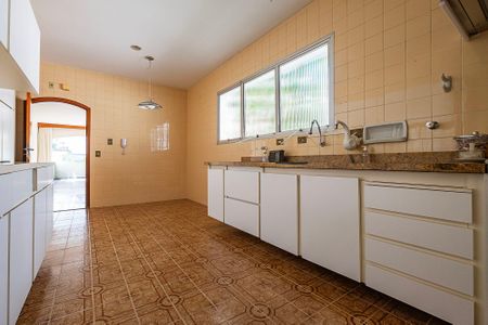 Apartamento à venda com 177m², 3 quartos e 2 vagasCozinha