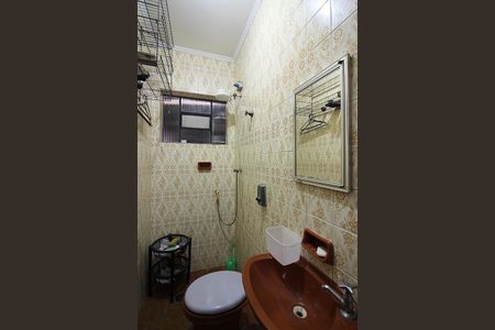 Casa à venda com 239m², 3 quartos e 2 vagasBanheiro de Serviço