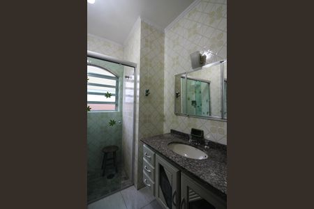 Casa à venda com 239m², 3 quartos e 2 vagasBanheiro do Quarto 1