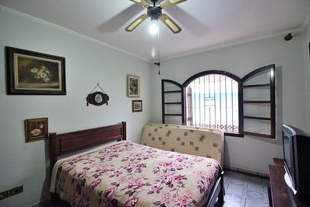 Casa à venda com 239m², 3 quartos e 2 vagasQuarto 3