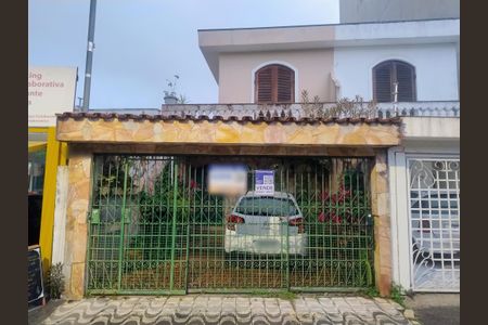 Casa à venda com 239m², 3 quartos e 2 vagasFachada