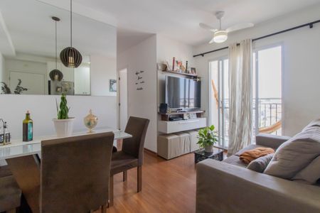 Sala de apartamento à venda com 3 quartos, 56m² em Jardim Cocaia, Guarulhos