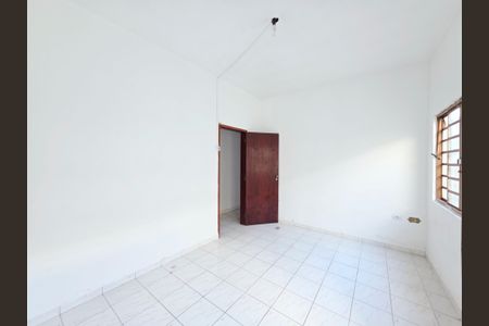 Casa para alugar com 80m², 3 quartos e 1 vaga Casa para alugar com 80m², 3 quartos e 1 vagaSala