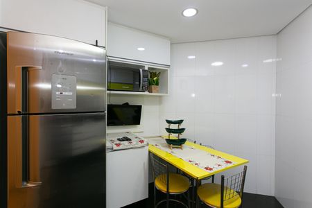 Apartamento à venda com 169m², 3 quartos e 3 vagas Apartamento à venda com 169m², 3 quartos e 3 vagasCozinha