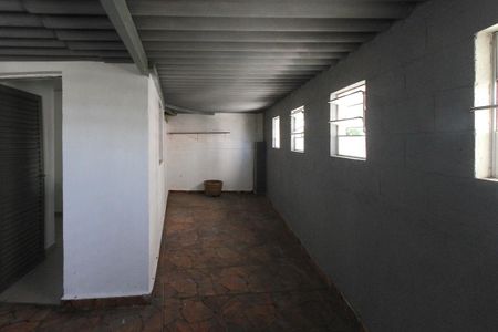 Apartamento para alugar com 90m², 2 quartos e sem vagaQuintal