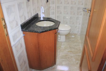 Casa à venda com 213m², 3 quartos e 4 vagasLavabo