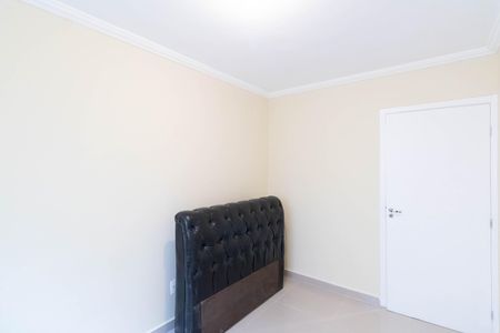 Quarto 1 de apartamento para alugar com 2 quartos, 44m² em Campo Grande, Rio de Janeiro