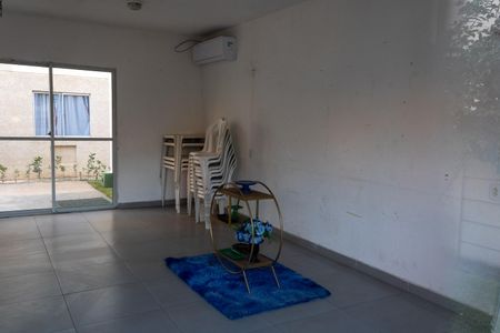 Apartamento para alugar com 44m², 2 quartos e 1 vagaÁrea comum - Salão de festas