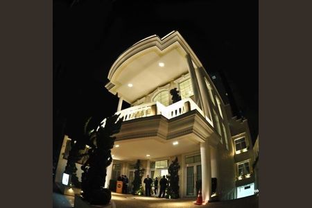 Casa à venda com 1700m², 2 quartos e sem vaga