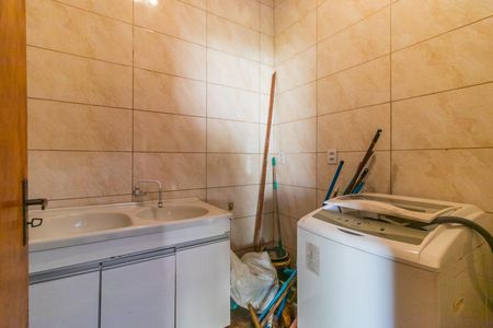 Casa à venda com 210m², 3 quartos e 4 vagasÁrea de Serviço