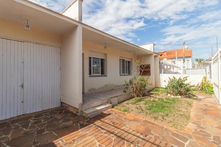 Casa à venda com 210m², 3 quartos e 4 vagasFachada
