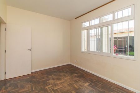 Casa à venda com 210m², 3 quartos e 4 vagasQuarto 2