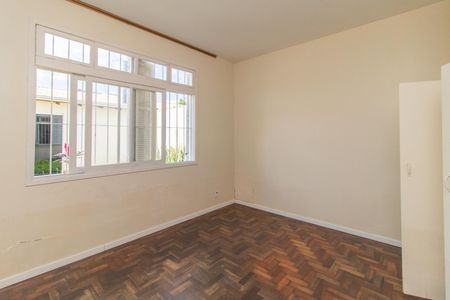 Casa à venda com 210m², 3 quartos e 4 vagasQuarto 2