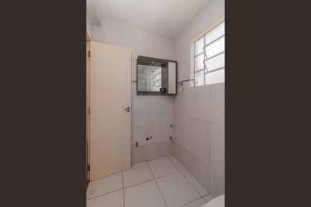 Casa à venda com 210m², 3 quartos e 4 vagasBanheiro da Suíte