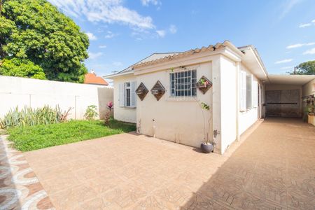 Casa à venda com 210m², 3 quartos e 4 vagasQuintal