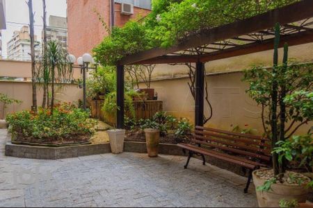 Apartamento à venda com 70m², 2 quartos e 1 vaga