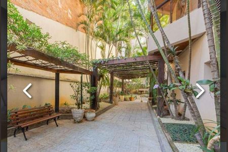 Apartamento à venda com 70m², 2 quartos e 1 vaga