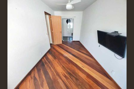 Casa à venda com 234m², 5 quartos e 4 vagas