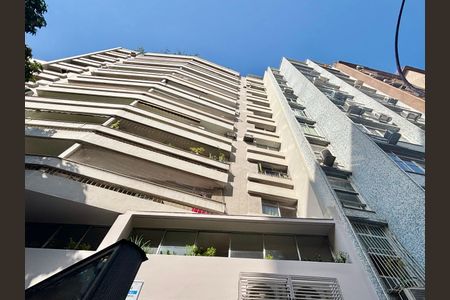 Apartamento à venda com 144m², 4 quartos e 1 vaga Apartamento à venda com 144m², 4 quartos e 1 vagaFachada