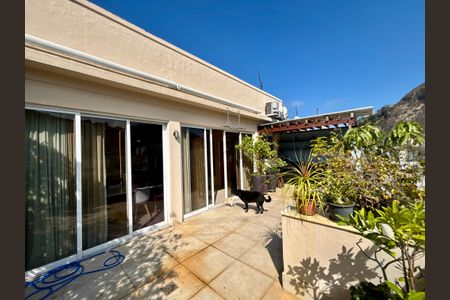 Apartamento à venda com 144m², 4 quartos e 1 vaga Apartamento à venda com 144m², 4 quartos e 1 vagaVaranda da Sala 2