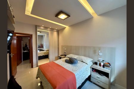 Apartamento à venda com 144m², 4 quartos e 1 vaga Apartamento à venda com 144m², 4 quartos e 1 vagaQuarto 2