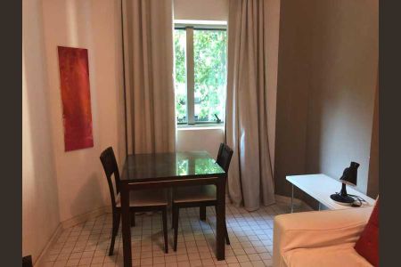 Apartamento à venda com 40m², 1 quarto e 1 vaga