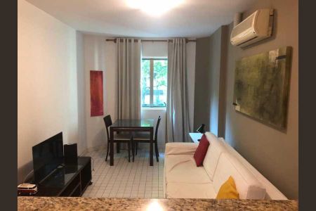 Apartamento à venda com 40m², 1 quarto e 1 vaga