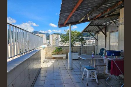 Apartamento à venda com 156m², 3 quartos e 2 vagas