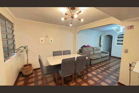 Casa à venda com 210m², 3 quartos e 1 vaga Casa à venda com 210m², 3 quartos e 1 vagaSala de Jantar