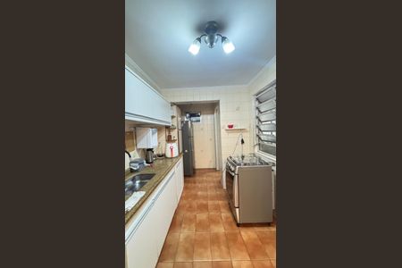 Casa à venda com 210m², 3 quartos e 1 vaga Casa à venda com 210m², 3 quartos e 1 vagaCozinha