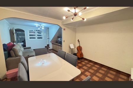 Casa à venda com 210m², 3 quartos e 1 vaga Casa à venda com 210m², 3 quartos e 1 vagaSala de Jantar