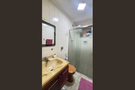 Casa à venda com 210m², 3 quartos e 1 vaga Casa à venda com 210m², 3 quartos e 1 vagaBanheiro da Suíte 2