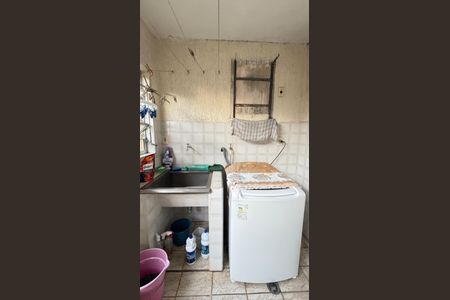 Casa à venda com 210m², 3 quartos e 1 vaga Casa à venda com 210m², 3 quartos e 1 vagaQuintal - Area de Serviço