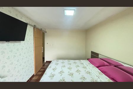 Casa à venda com 210m², 3 quartos e 1 vaga Casa à venda com 210m², 3 quartos e 1 vagaQuarto 1