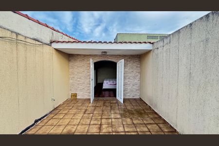 Casa à venda com 210m², 3 quartos e 1 vaga Casa à venda com 210m², 3 quartos e 1 vagaQuarto 1 Varanda