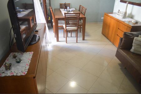 Apartamento à venda com 68m², 3 quartos e 1 vagaSala