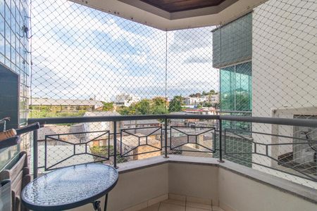 Apartamento à venda com 63m², 2 quartos e 1 vaga Apartamento à venda com 63m², 2 quartos e 1 vagaVaranda da Sala