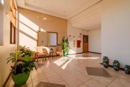 Apartamento à venda com 63m², 2 quartos e 1 vaga Apartamento à venda com 63m², 2 quartos e 1 vagaHall social