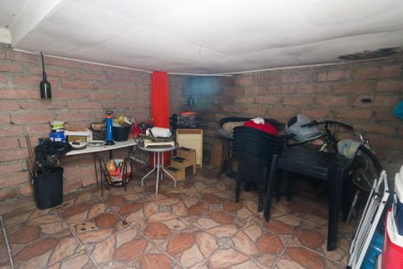 Casa à venda com 200m², 4 quartos e 1 vaga Casa à venda com 200m², 4 quartos e 1 vagaDepósito