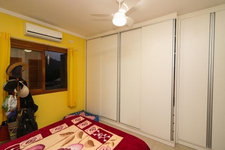 Casa à venda com 200m², 4 quartos e 1 vaga Casa à venda com 200m², 4 quartos e 1 vagaSuíte 3