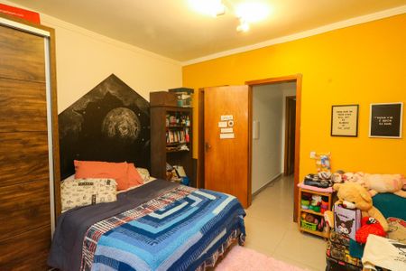 Casa à venda com 200m², 4 quartos e 1 vaga Casa à venda com 200m², 4 quartos e 1 vagaSuíte 2