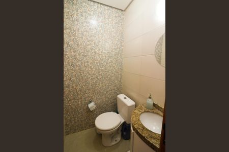 Casa à venda com 200m², 4 quartos e 1 vaga Casa à venda com 200m², 4 quartos e 1 vagaLavabo