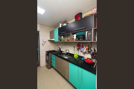 Casa à venda com 200m², 4 quartos e 1 vaga Casa à venda com 200m², 4 quartos e 1 vagaCozinha