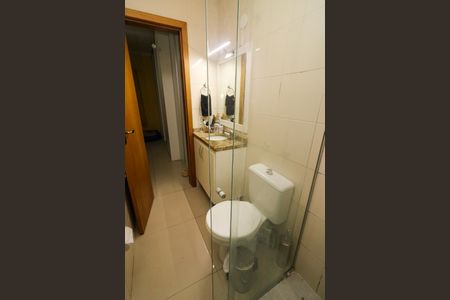 Casa à venda com 200m², 4 quartos e 1 vaga Casa à venda com 200m², 4 quartos e 1 vagaBanheiro da Suíte 3