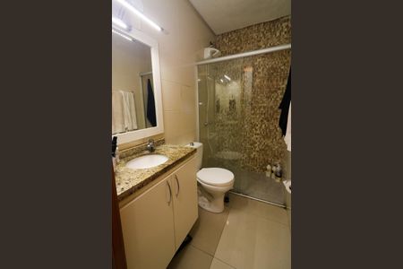 Casa à venda com 200m², 4 quartos e 1 vaga Casa à venda com 200m², 4 quartos e 1 vagaBanheiro da Suíte 3